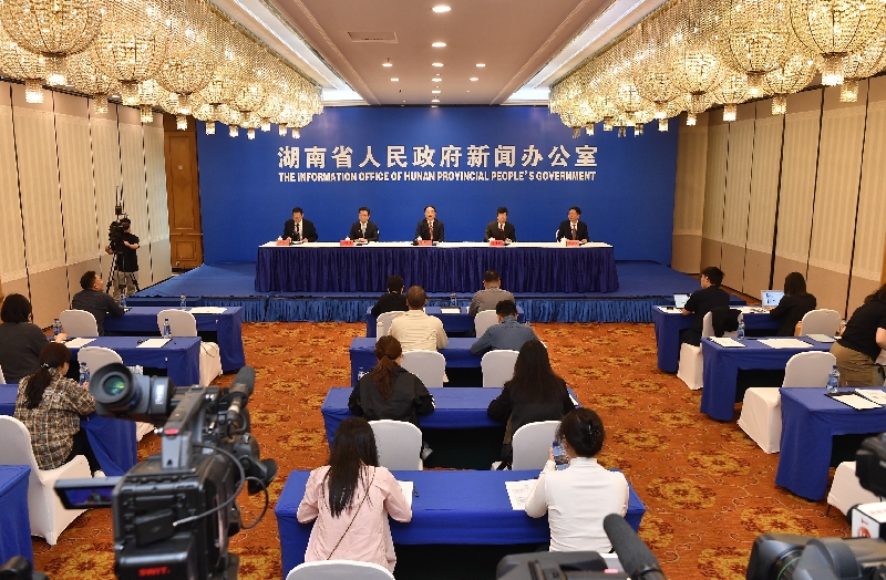 新闻发布会 | 亚洲博彩平台
介绍“十四五”期间全省经济社会发展成就